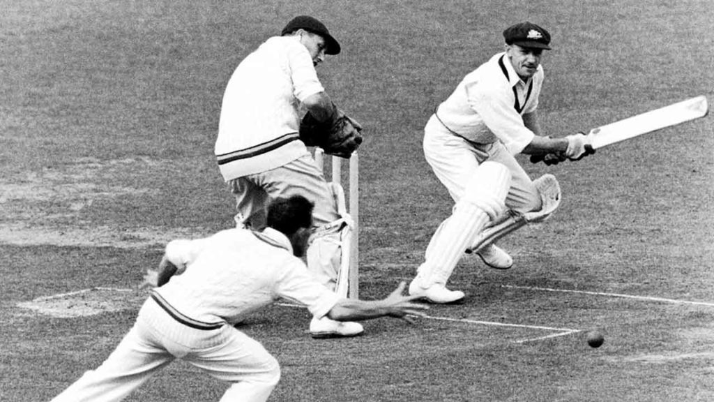 don Bradman playing cricket