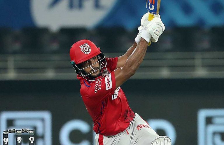 Mayank Agarwal Memorable Knock Against DC Wents in Vain, Netizens salutes his heroics