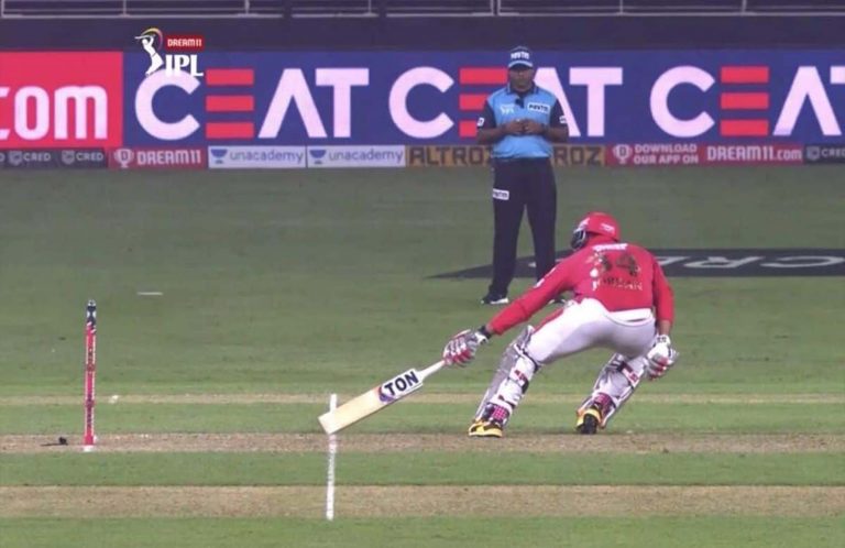 "Umpire should have been Man of The Match," Virender Sehwag fumes as umpiring blunder costs KXIP their match