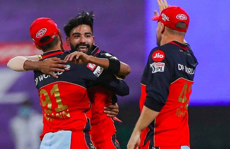 "Miyan Ready Ho Jao," Mohammed Siraj Reveals What Virat Kohli Said Before Giving Him The New Ball