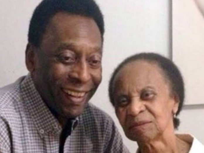 Pele's mother